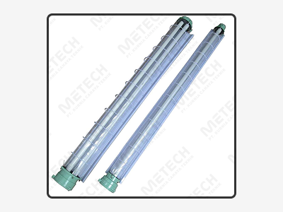 EXPLOSION PROOF BRACKET LIGHT